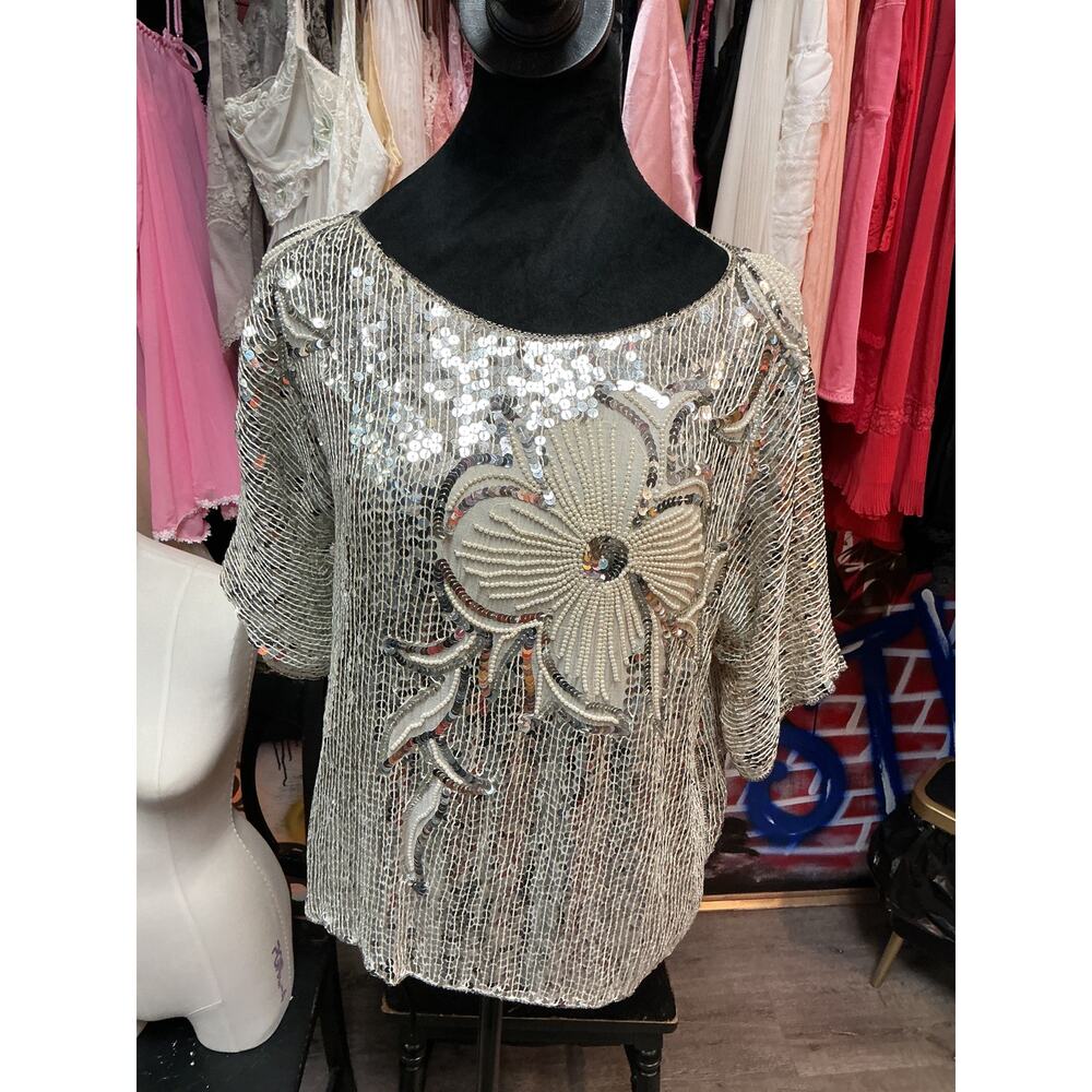 VINTAGE/ RETRO SILVER SILK/SEQUIN 80'S TOP